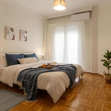 Apartment Spacious In The Heart Of *