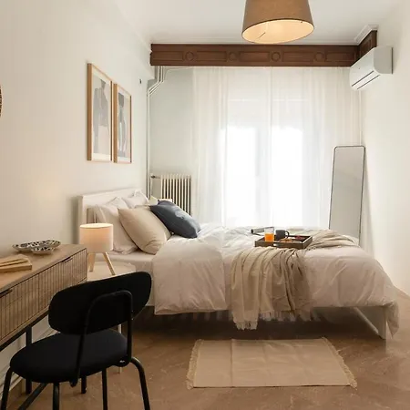 Apartment Spacious In The Heart Of Thessaloniki